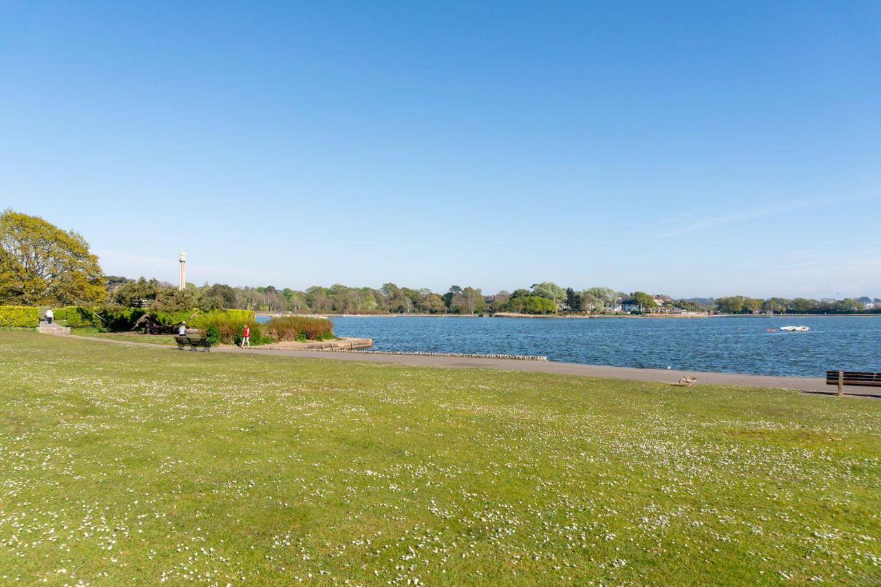 Park Lake View Poole Exterior foto